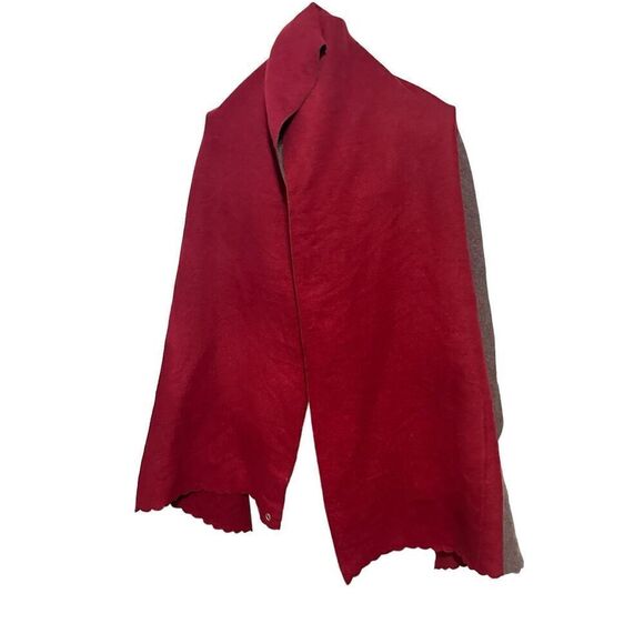 NEW WITH TAGS WOMEN LOF POM POM PIN Red Gray light weight shawl|All season elega - Picture 3 of 8